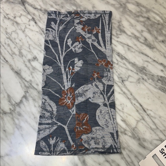 Smartwool, Thermal Long Merino Neck Gaiter, Winter Sky Floral (E) - Picture 4 of 4